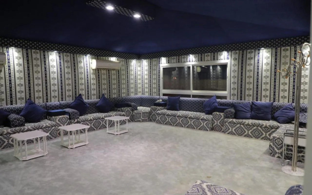 Red Alanqood Salamah