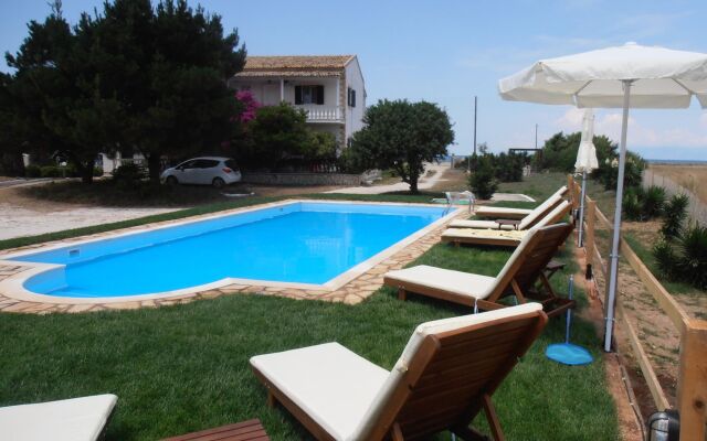 Elli Beach Apartments and Studios