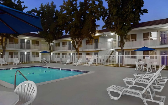 Motel 6 – San Jose, CA - South