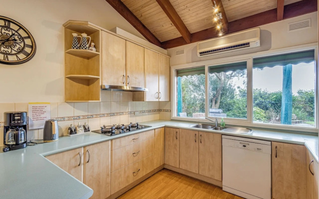 StayAU Stunning Villa near Wildlife Park