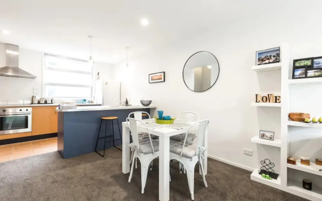3 Bedroom Modern Townhouse in the Heart of Auckland