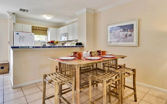 Breezy Bungalow (Townhouse)