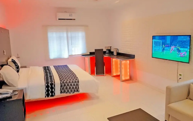 Gbemiro Ambassador Hotel and Suites