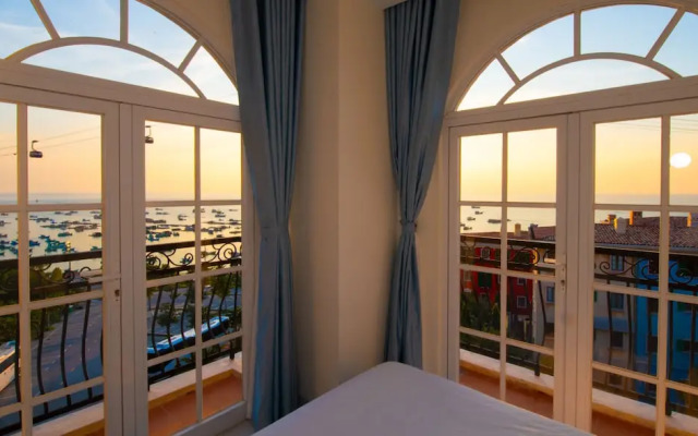 Hoàng Hôn Hotel
