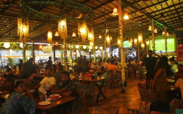 Candolim Glitter Sand