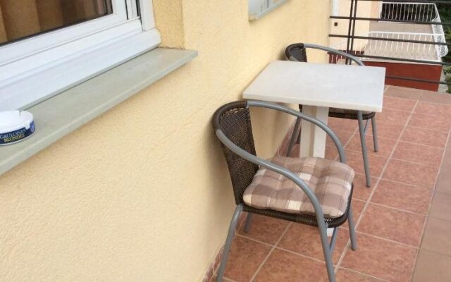 Mrta Apartments House