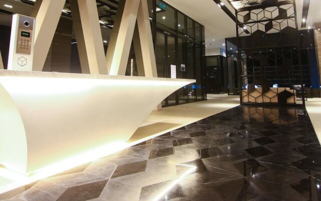 Expressionz Professional Suites by Vincent