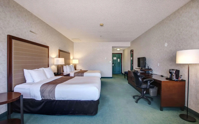 Ramada by Wyndham Nisku Edmonton Airport