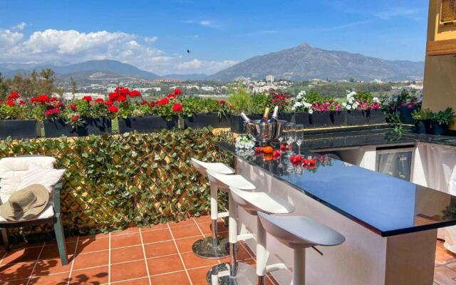 62 - Penthouse in Los Almendros with fantastic vie