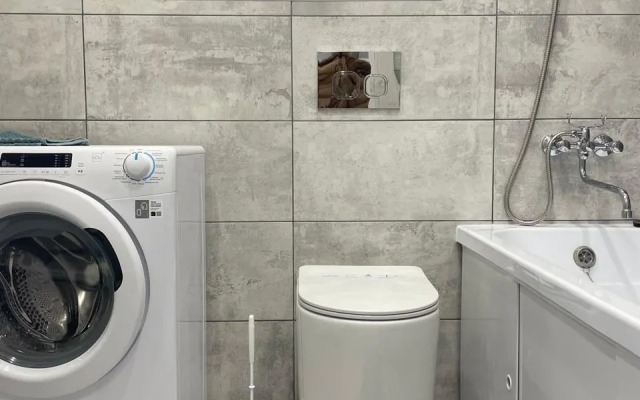 Апартаменты на улице Александра Полина 1