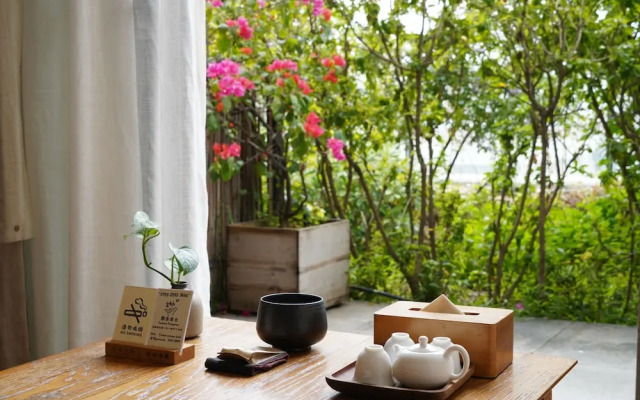 Taihua Wutong Hotel