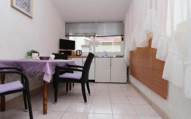 Apartments Nina Beach