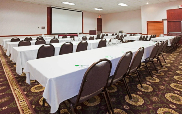 Holiday Inn Alexandria by IHG