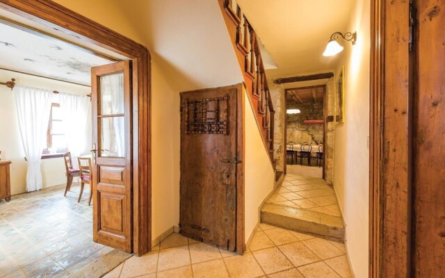 Beautiful Home in Markovac With Wifi and 5 Bedrooms