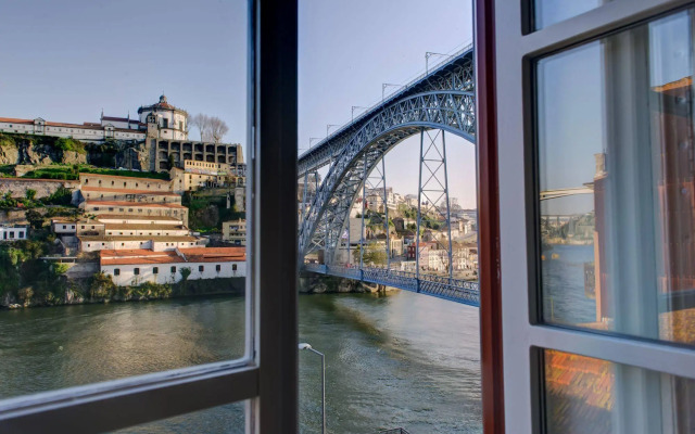 Ribeira Cinema Apartments