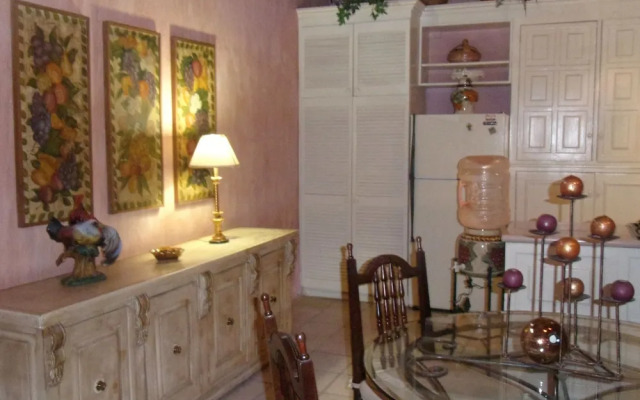 Casita Montana Hotel and Suites