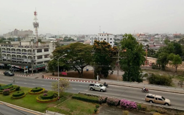 Sutharnlai Apartment