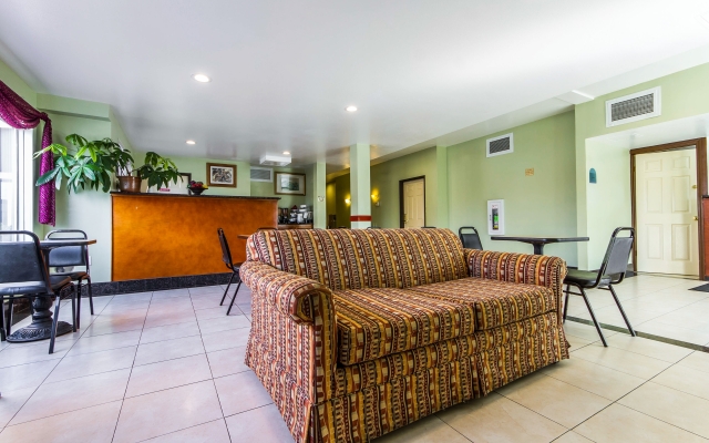 Comfort Suites Downtown Sacramento