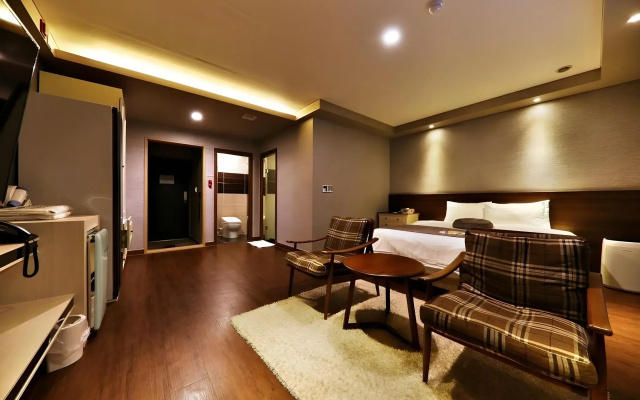 Cheongju The Mark Hotel
