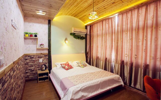 Wuzhen Youyou Inn