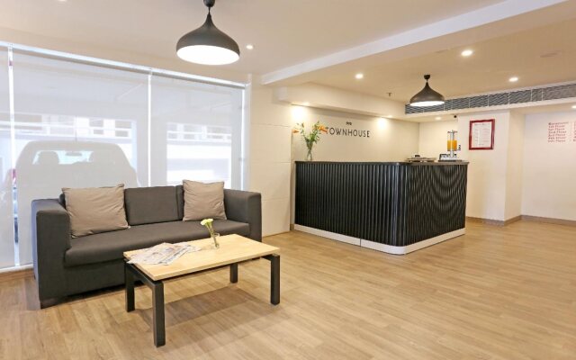 OYO Townhouse 015 Lajpat Nagar