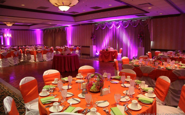 DoubleTree by Hilton Chicago - Alsip