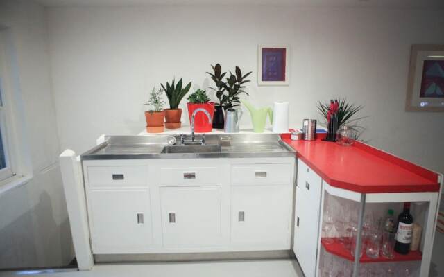 3 Bedroom House in the Heart of Shoreditch