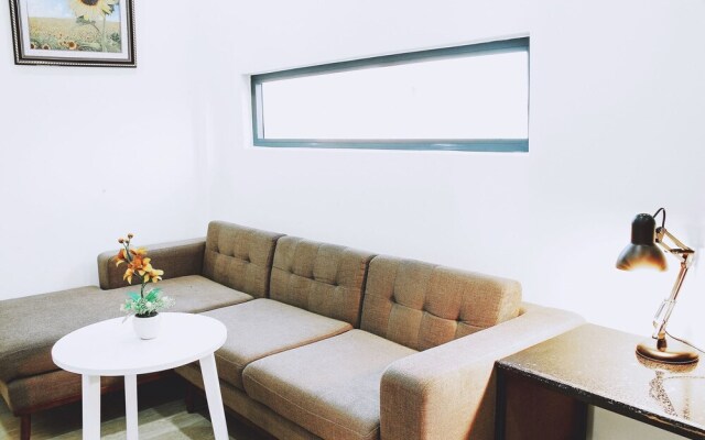 Cozy 2 bedrooms apartment near Dragon Bridge