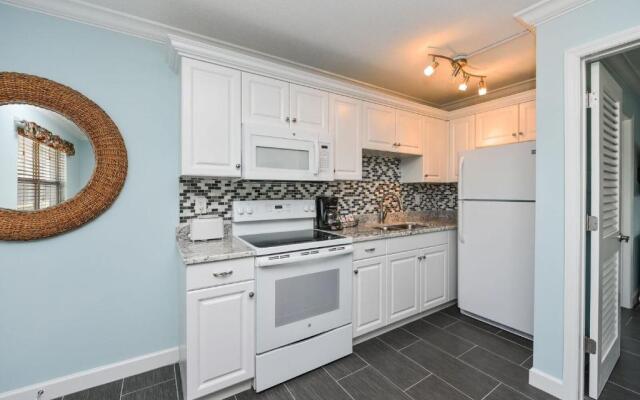 Gulf Holiday by Beachside Management