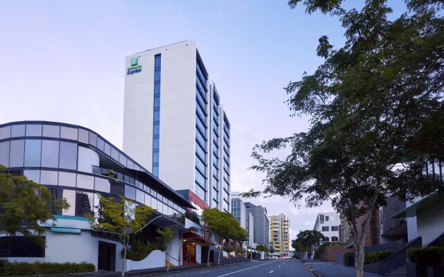Holiday Inn Express Brisbane Central by IHG