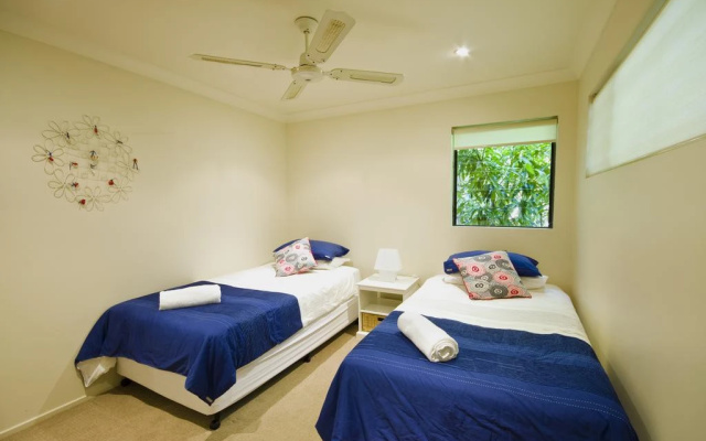 Sunrise Cove Holiday Apartments