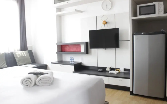 Pleasant and Comfy Studio Room at Emerald Towers Apartment