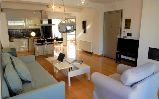 A-10 Modern & luminous - 2BD Athens' party district