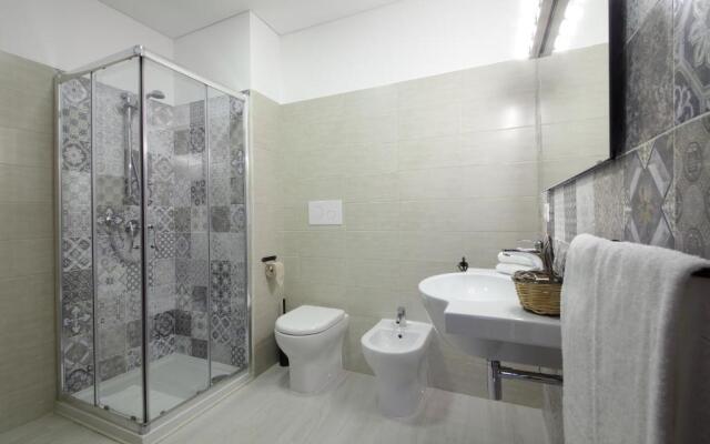 Laurus Sicilian Holiday