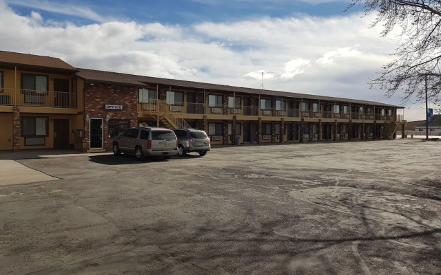 Split Mountain Motel