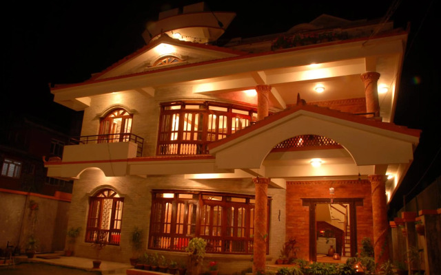 Vardan Resort n' Apartment