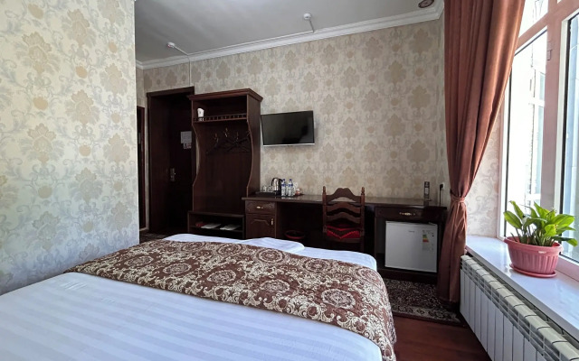 Hotel Ishonch