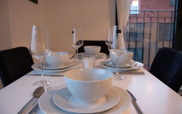 Livestay - 2 Bed 2 Bath Minutes From Heathrow