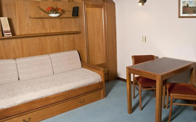 Primacy Apart Hotel