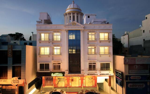 Fab Ni Ambaari Suites