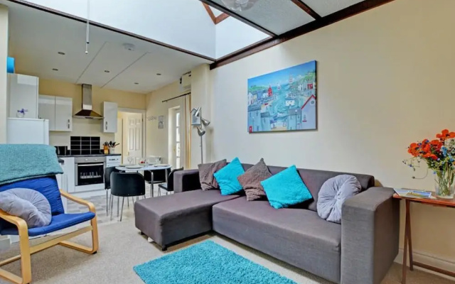 Swanky Holiday Home in Saint Merryn With Garden