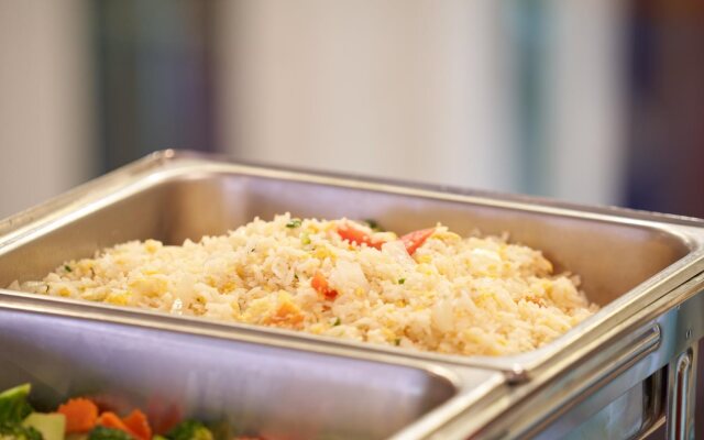 Floral Hotel  Dolphin Circle Pattaya