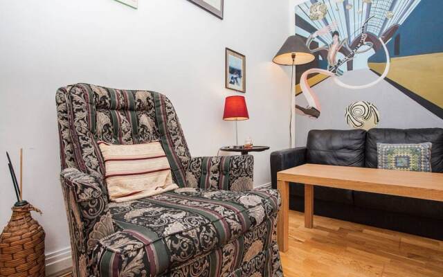 Unique, Quirky 1 Bed in Belsize Park