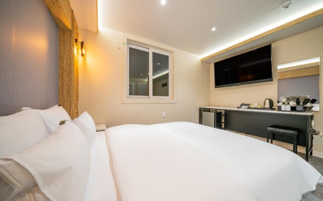 Busan Mora Hotel 979