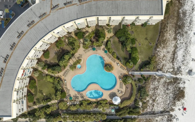 Fun In The Sun! Crescent at Miramar - Gulf Front+beach Chairs