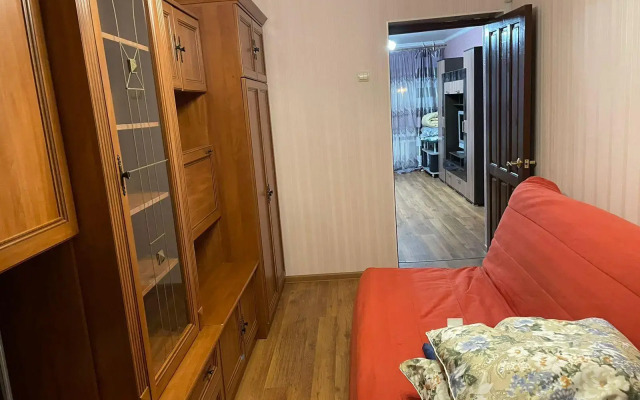 There is an apartment on Akademika Prospekt 12