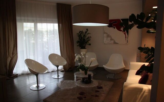 Light Guest House