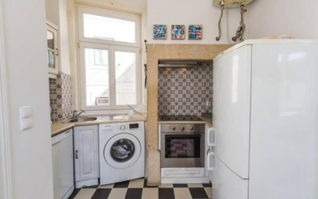 135 C - Quiet Charming Flat Historic Alfama Baixa