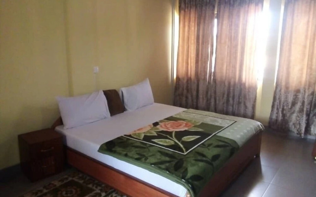 Green Glass Guest House