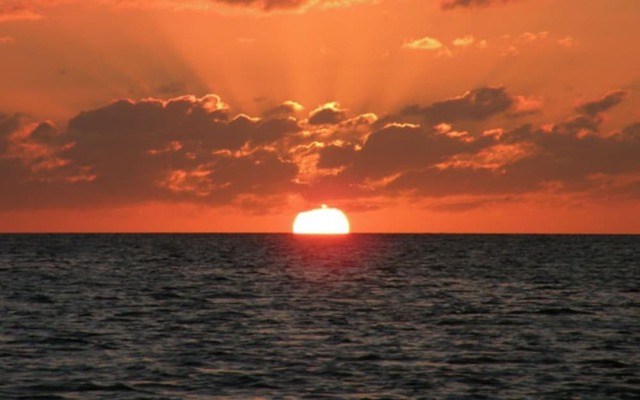 Touch of Class 1BR by Eleuthera Vacation Rentals